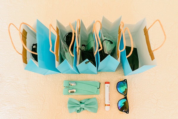 rustic-beach-wedding-sifnos-blue-green-accents_14