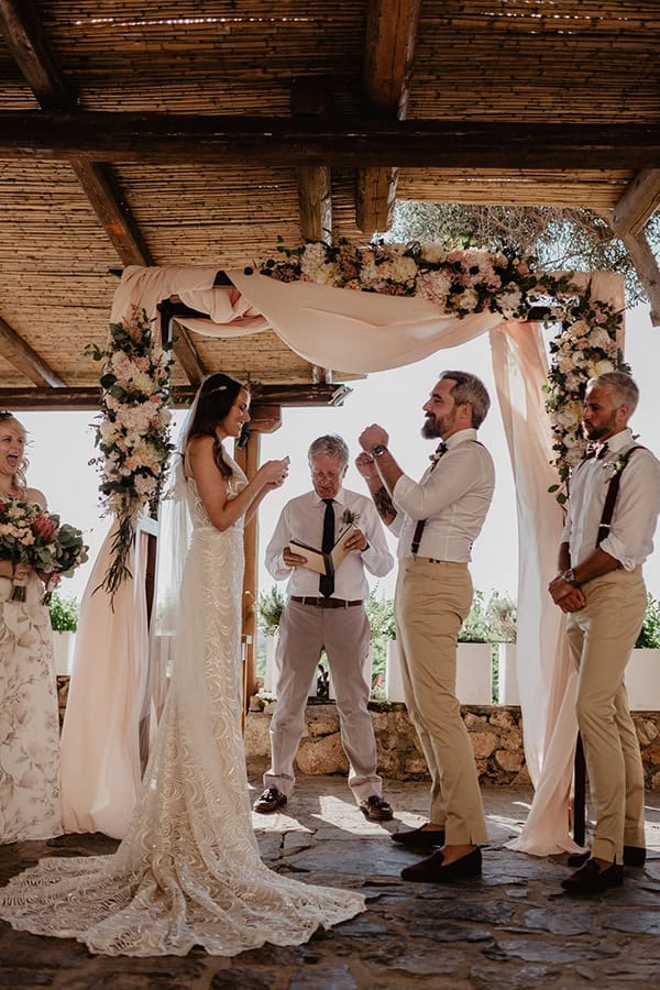 rustic-summer-wedding-crete-pastel-colors_22