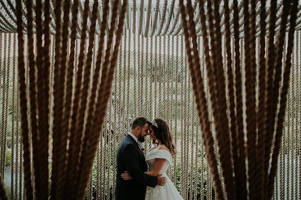 rustic-wedding-nicosia-string-lights-vivid-colors_44