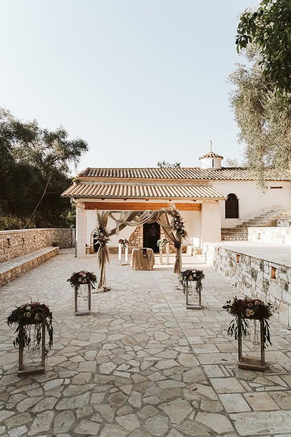 beautiful-summer-wedding-village-thesprotia-bohemian-details-rotten-apple-hues_09x