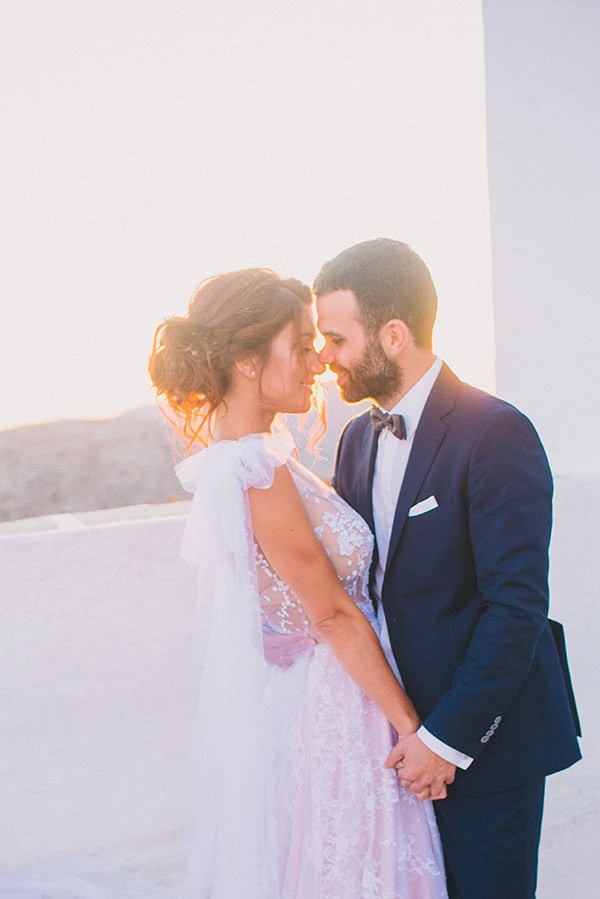 beautiful-summer-wedding-voukamvilia-folegandros_49x