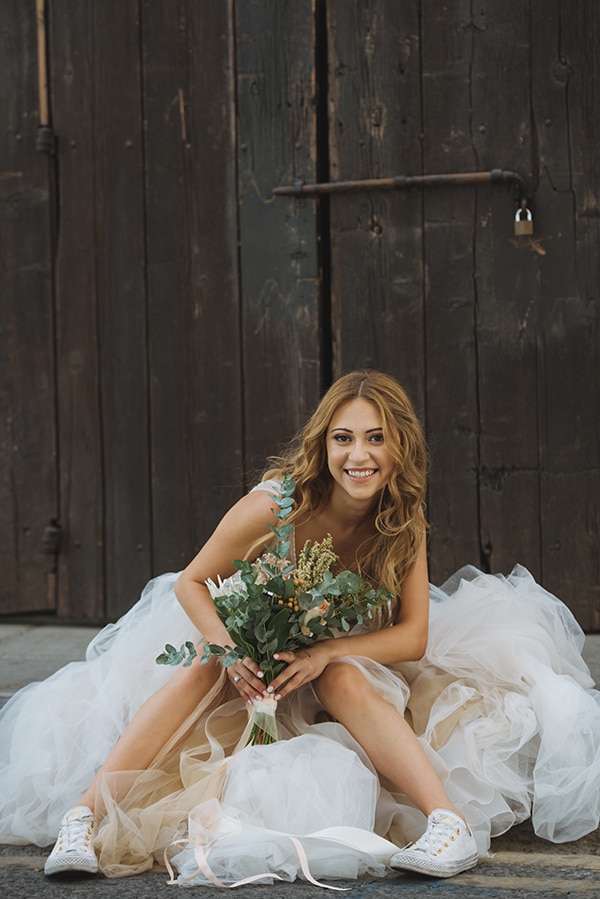 bohemian-fall-wedding-nicosia-pampas-grass-protea_03