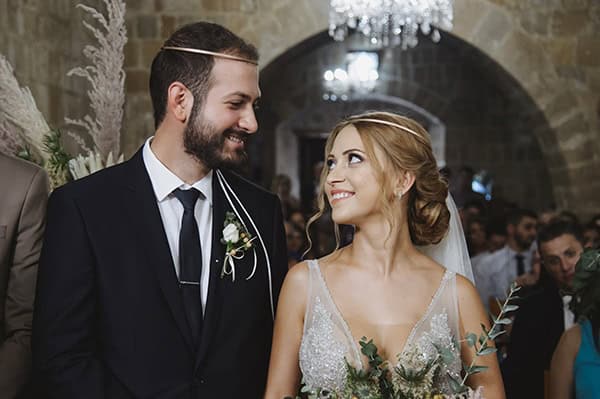 bohemian-fall-wedding-nicosia-pampas-grass-protea_26