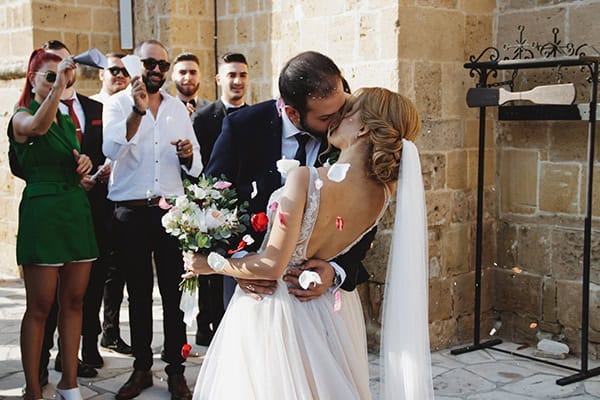 bohemian-fall-wedding-nicosia-pampas-grass-protea_27