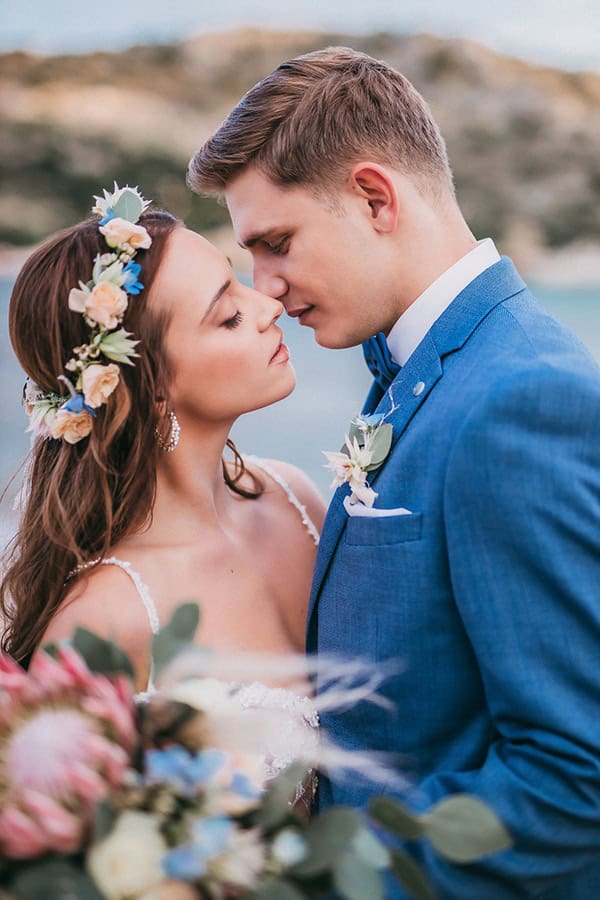 dreamy-bohemian-styled-shoot-athenian-riviera-sea-view_03