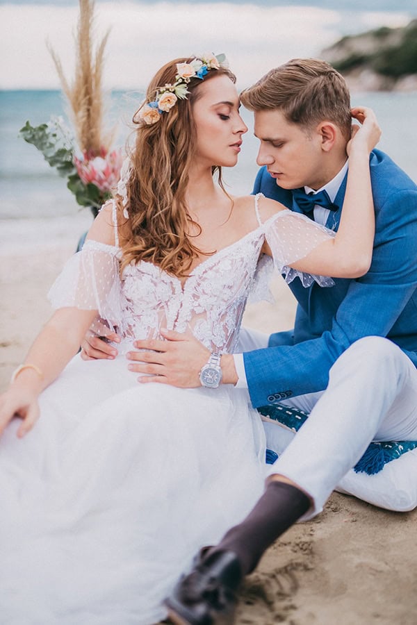 dreamy-bohemian-styled-shoot-athenian-riviera-sea-view_10