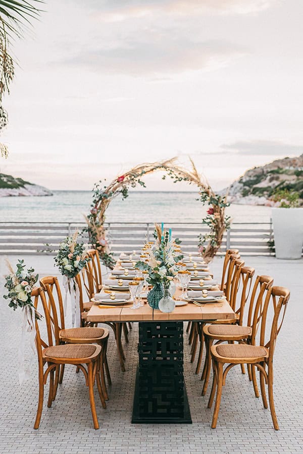dreamy-bohemian-styled-shoot-athenian-riviera-sea-view_11