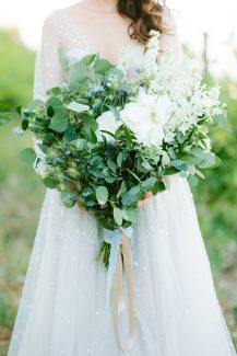 Νυφική ανθοδέσμη με ορτανσίες Νυφική ανθοδέσμη με ορτανσίες