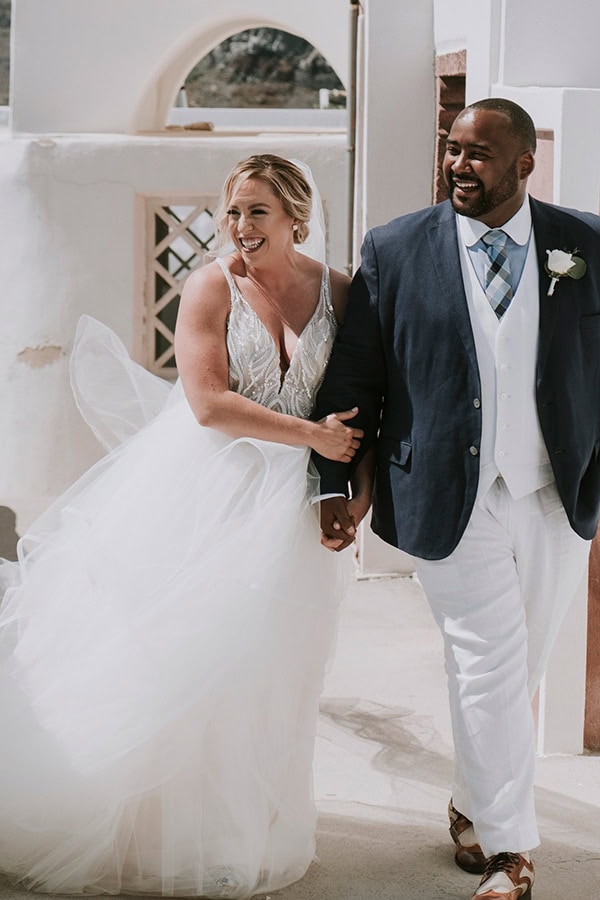 montern-bohemian-summer-wedding-dreamy-santorini-pampas-grass_03x