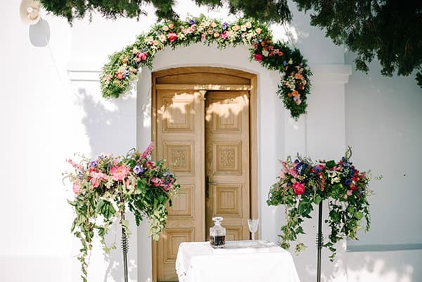 montern-summer-wedding-kythnos-vivid-colors_06