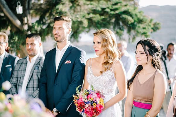 montern-summer-wedding-kythnos-vivid-colors_15