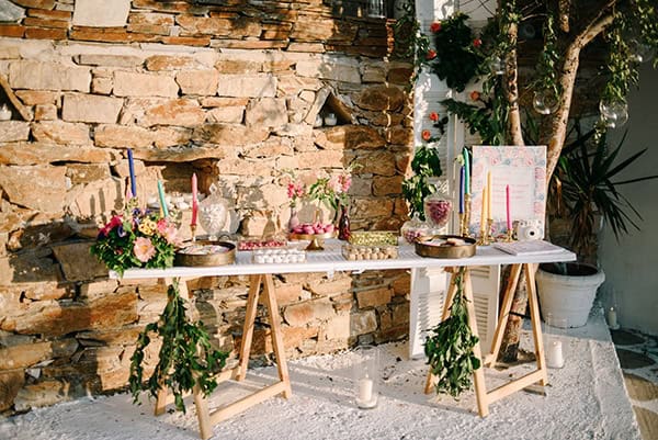 montern-summer-wedding-kythnos-vivid-colors_19