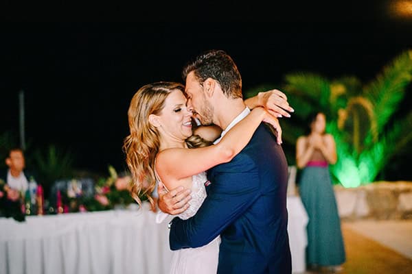 montern-summer-wedding-kythnos-vivid-colors_29