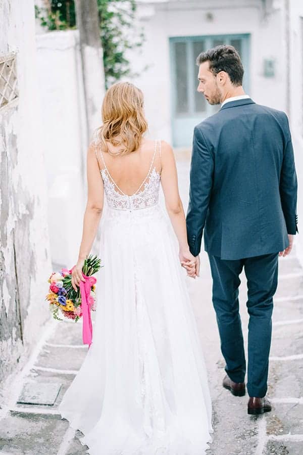montern-summer-wedding-kythnos-vivid-colors_34