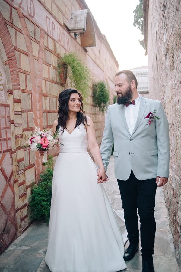 most-fancy-spring-wedding-athens-theme-frida-kahlo-batman_03