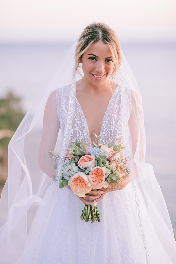 perfect-charming-wedding-these-childhood-sweethearts_02x