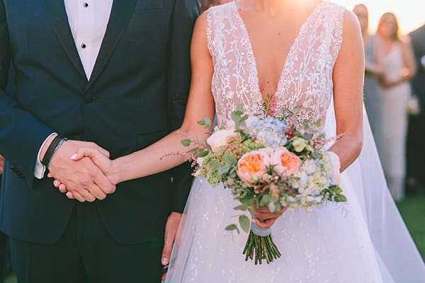 perfect-charming-wedding-these-childhood-sweethearts_08z