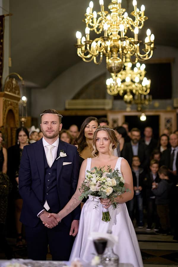 romantic-autumn-wedding-athens-white-hues_15