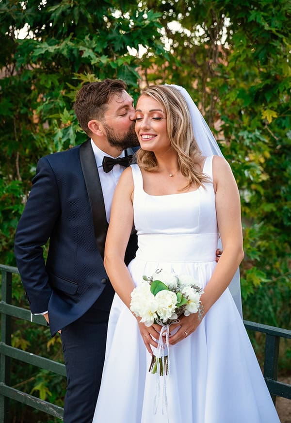 romantic-summer-wedding-chios-ivory-white-hues_03