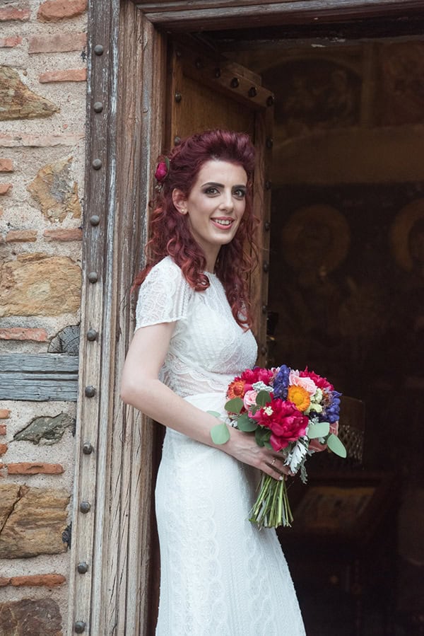 romantic-summer-wedding-thessaloniki-vivid-hues-fuchsia-pink-lilac_02