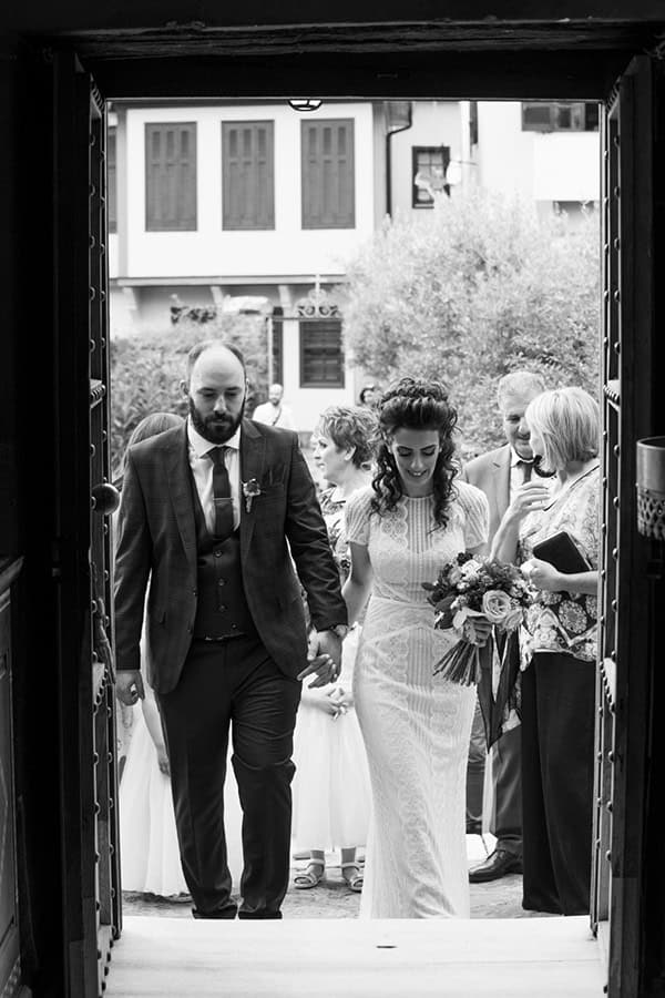 romantic-summer-wedding-thessaloniki-vivid-hues-fuchsia-pink-lilac_20