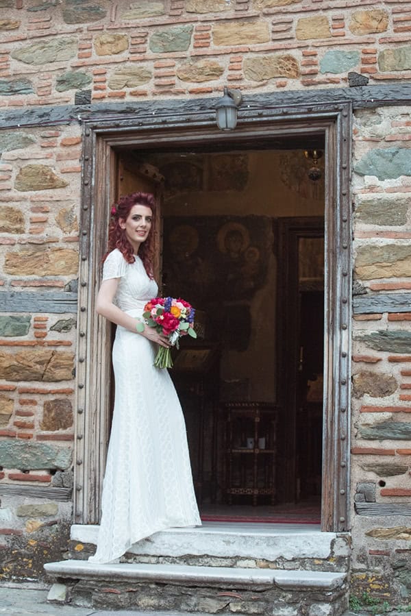 romantic-summer-wedding-thessaloniki-vivid-hues-fuchsia-pink-lilac_32