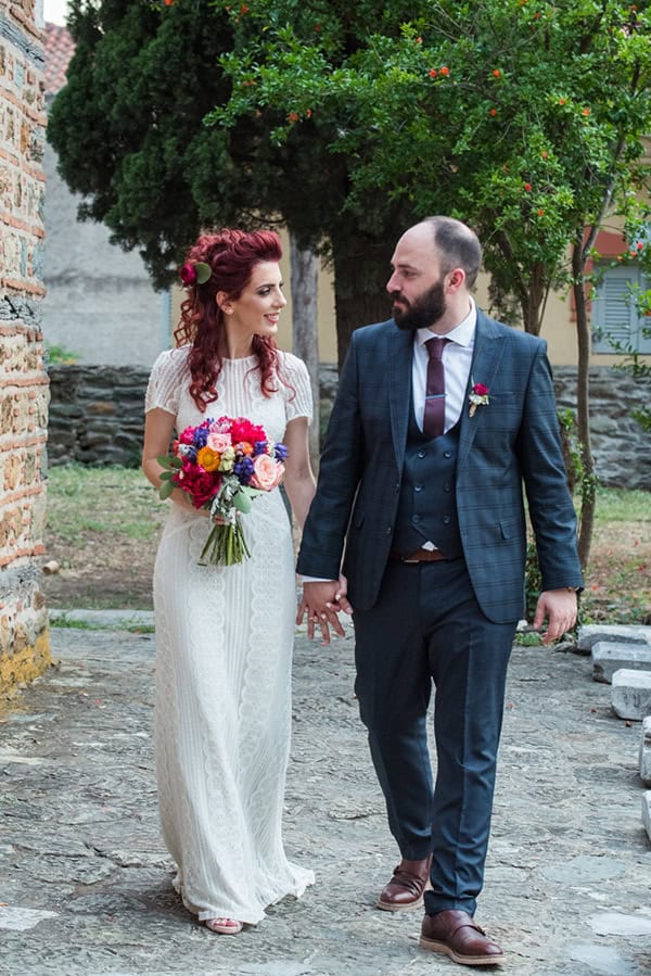 romantic-summer-wedding-thessaloniki-vivid-hues-fuchsia-pink-lilac_33