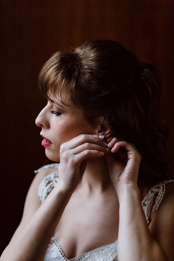 romantic-winter-wedding-thessaloniki-white-ivory-hues_06