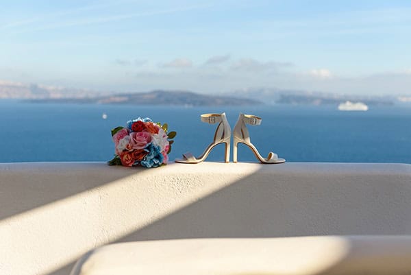 stunning-spring-wedding-santorini-magical-view_03