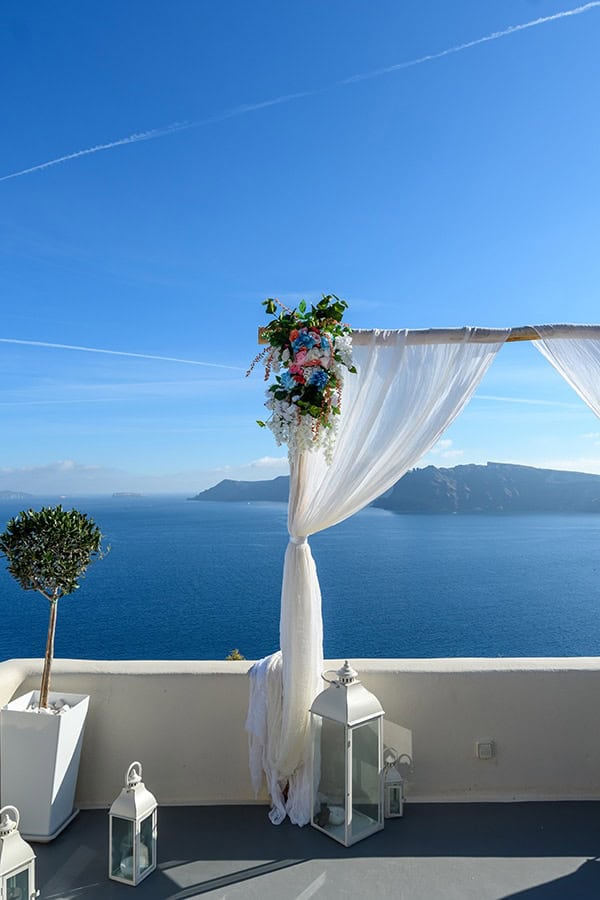 stunning-spring-wedding-santorini-magical-view_08