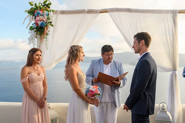 stunning-spring-wedding-santorini-magical-view_10x