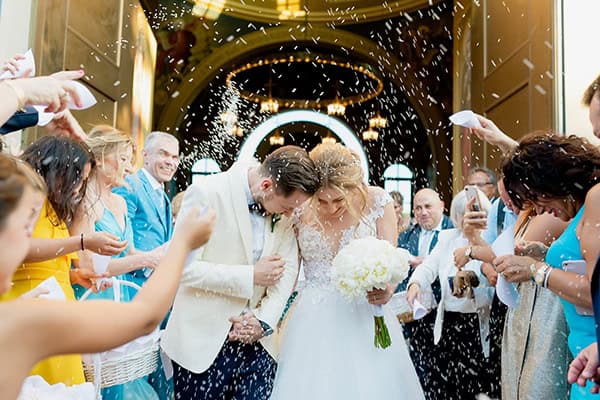 summer-wedding-white-flowers_16x