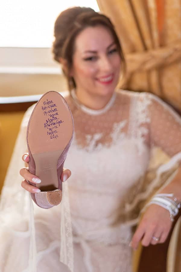 vintage-autumn-wedding-lamia-romantic-details_09x