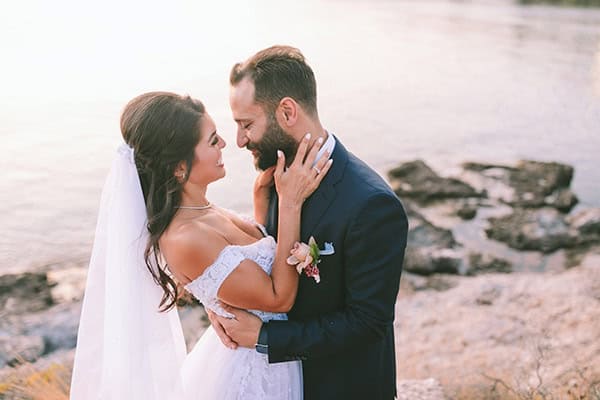 Πανέμορφος γάμος στην Αθήνα με dusty pink λουλούδια | Tracy & Aboudy