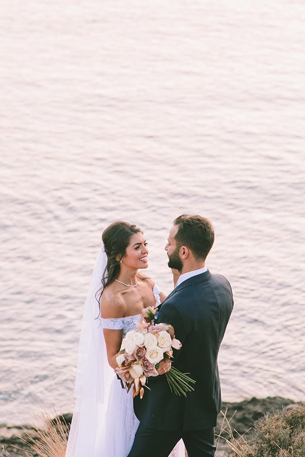 beautiful-wedding-athens-dusty-pink-flowers_03x