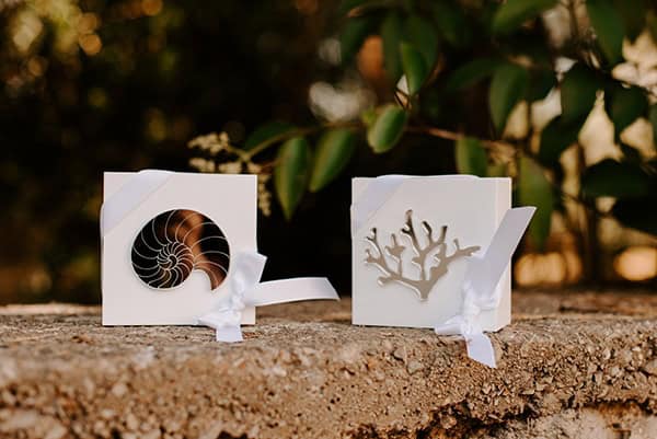 impressive-white-decoration-summer-wedding-flowers-romantic-details-_05x