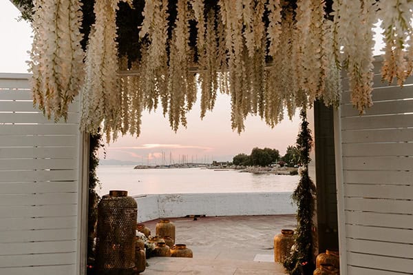 impressive-white-decoration-summer-wedding-flowers-romantic-details-_08