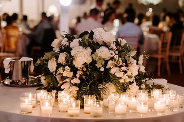 impressive-white-decoration-summer-wedding-flowers-romantic-details-_11x