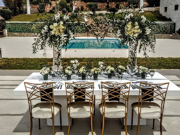 incredible-venue-fairytale-wedding_02x
