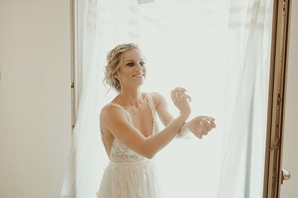 most-romantic-fall-wedding-antiparos-magical-view_07x