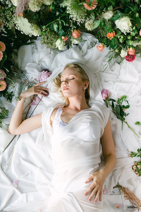 most-romantic-styled-shoot-nicosia-vivid-summer-colours-_05x