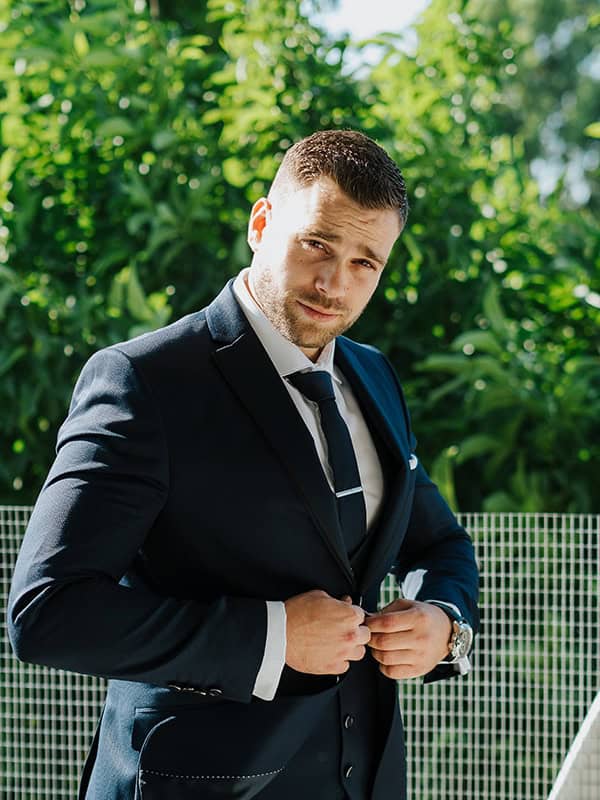 outdoor-summer-wedding-crete-white-gold-hues_09x