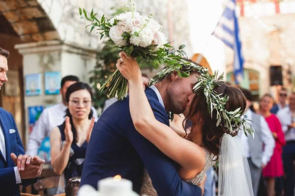 rustic-summer-wedding-crete-olives-romantic-details_26x