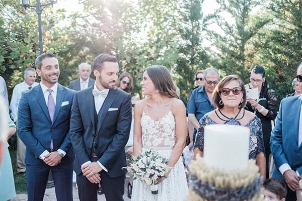 stunning-summer-wedding-athens-lavender-wheats-romantic-details_24