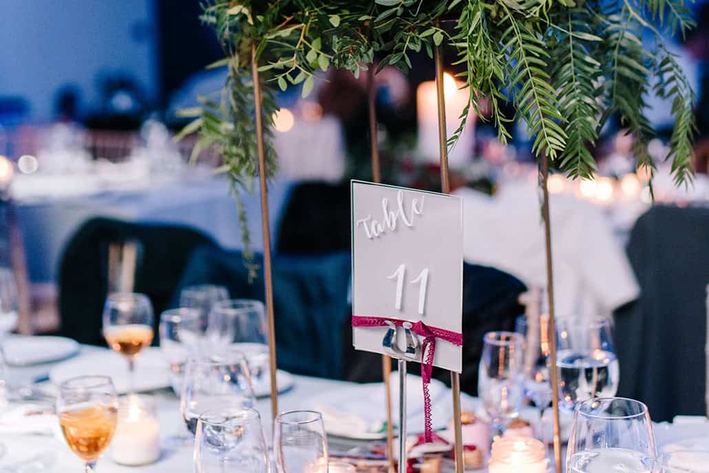 Ιδέες αρίθμησης τραπεζιών των καλεσμένων σας