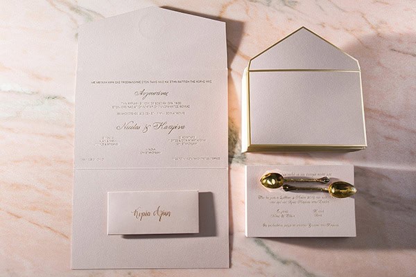 wedding-invitations-type-center-stunning-elegant-wedding_04x