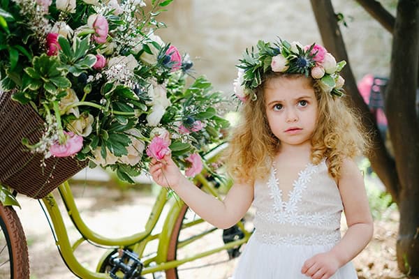 λευκα-φορεματα-παρανυφακια