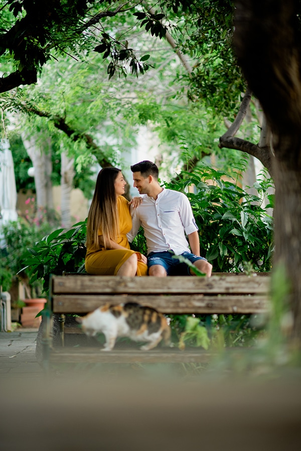 beautiful-engagement-shoot-plaka-athens-_03x