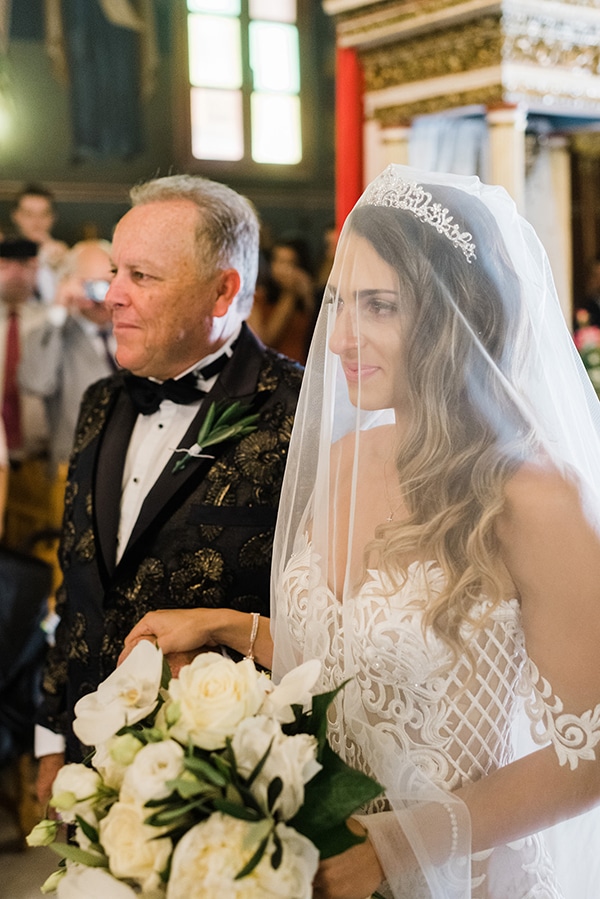 beautiful-spring-wedding-kefalonia-olive-branches-white-flowers-_11x