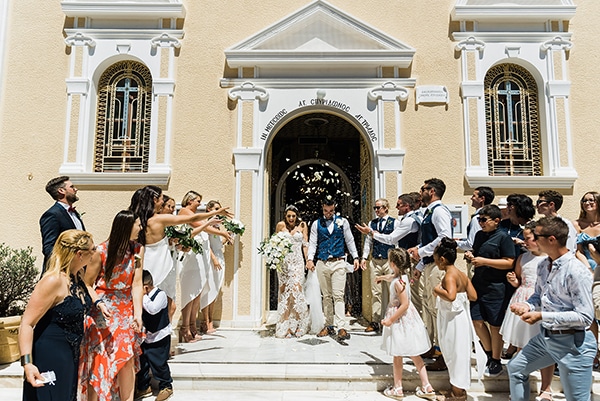 beautiful-spring-wedding-kefalonia-olive-branches-white-flowers-_16